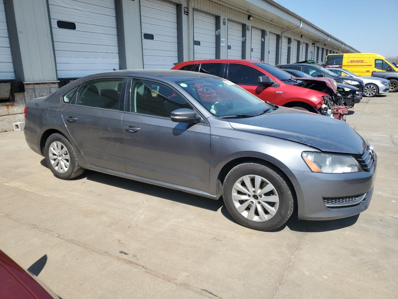 2015 Volkswagen Passat S vin: 1VWAT7A31FC059138