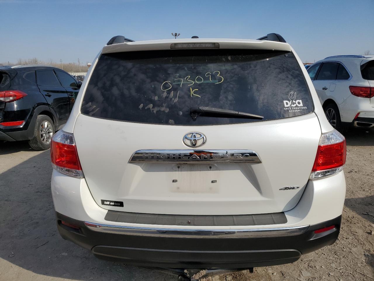 5TDBK3EH7BS073093 2011 Toyota Highlander Base