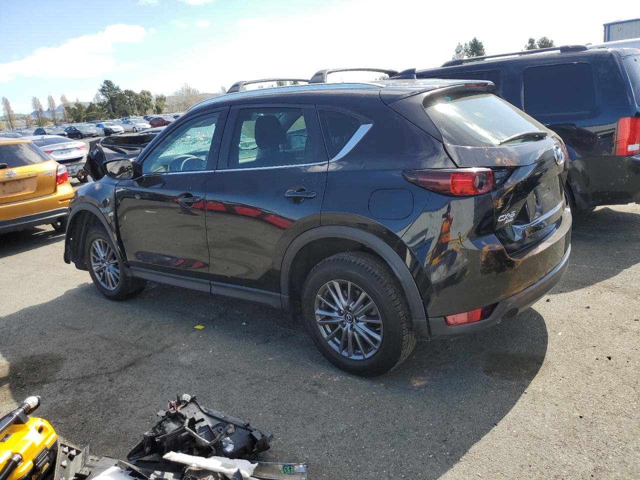 JM3KFBBM4J0400977 MAZDA CX-5 2018