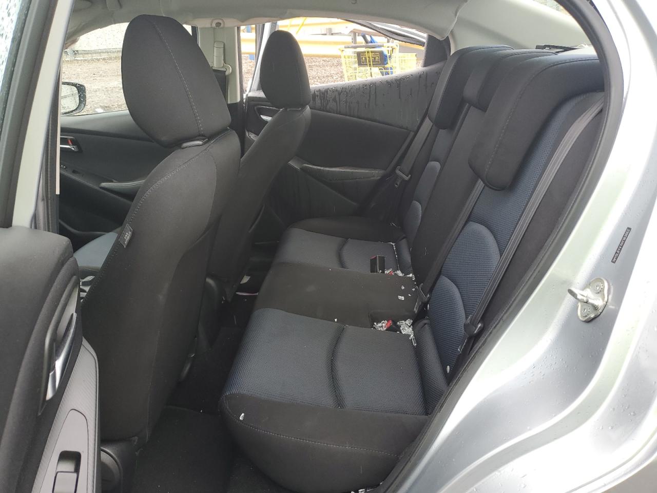 3MYDLBYV7HY183663 TOYOTA YARIS 2017