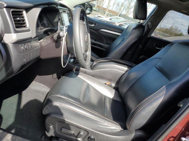 VIN 5TDJZRFH5KS966985 2019 Toyota Highlander, SE no.7