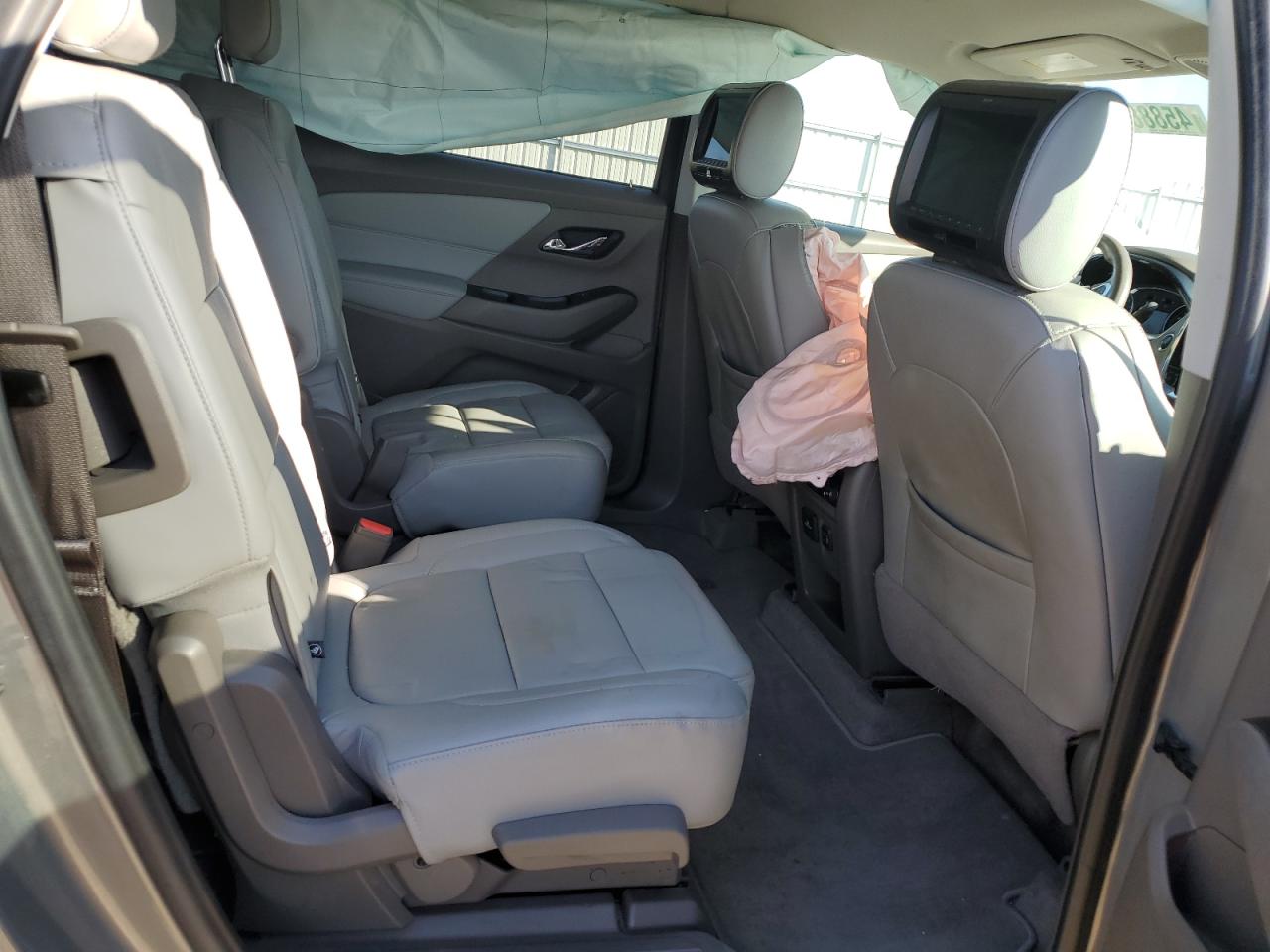 1GNERHKWXJJ232426 CHEVROLET TRAVERSE 2018