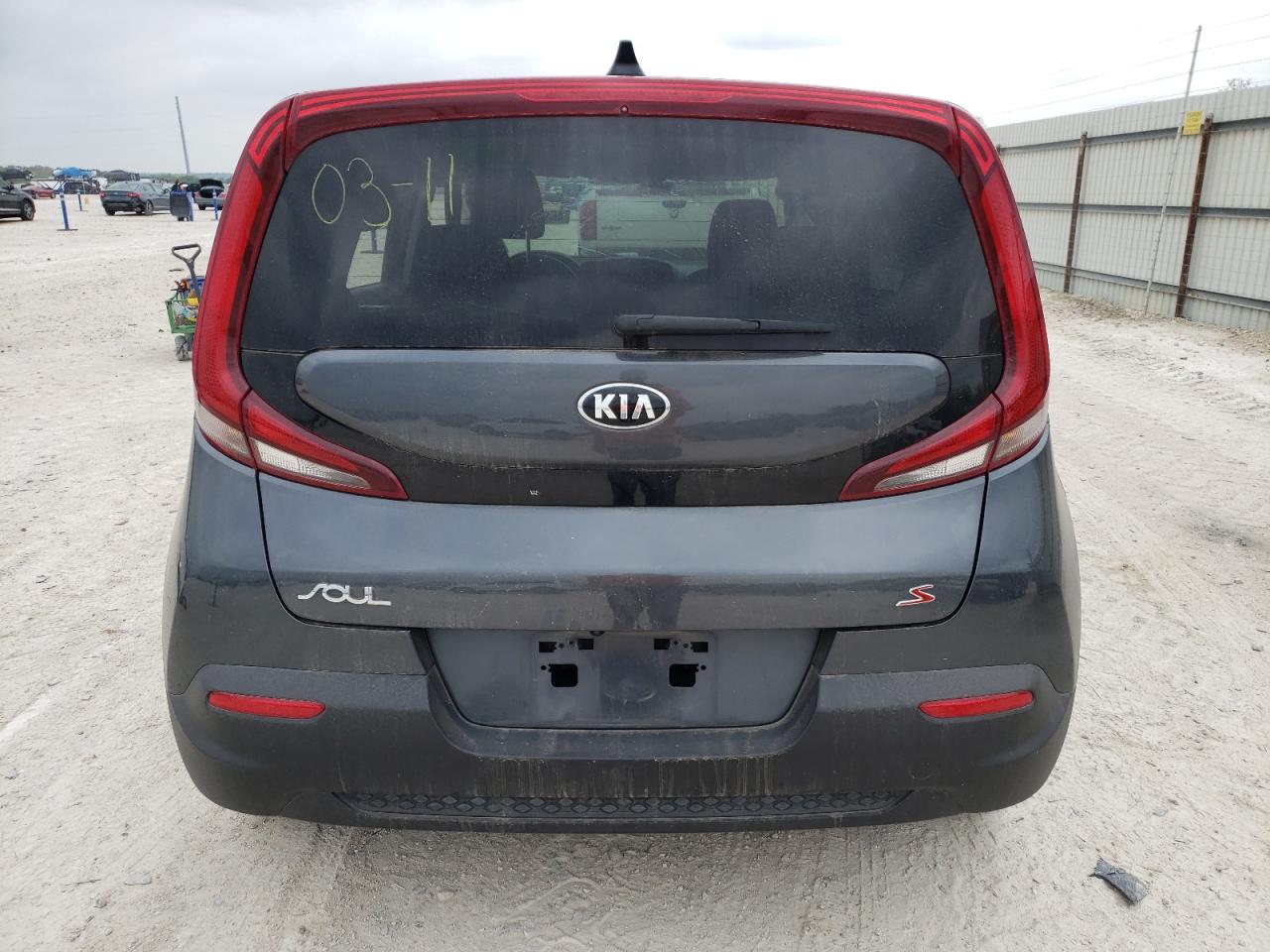 KNDJ23AU0L7732755 2020 Kia Soul Lx