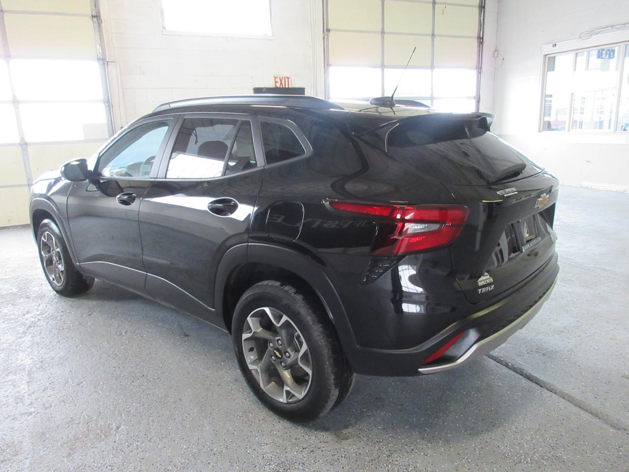 KL77LHE26RC001256 2024 Chevrolet Trax 1Lt