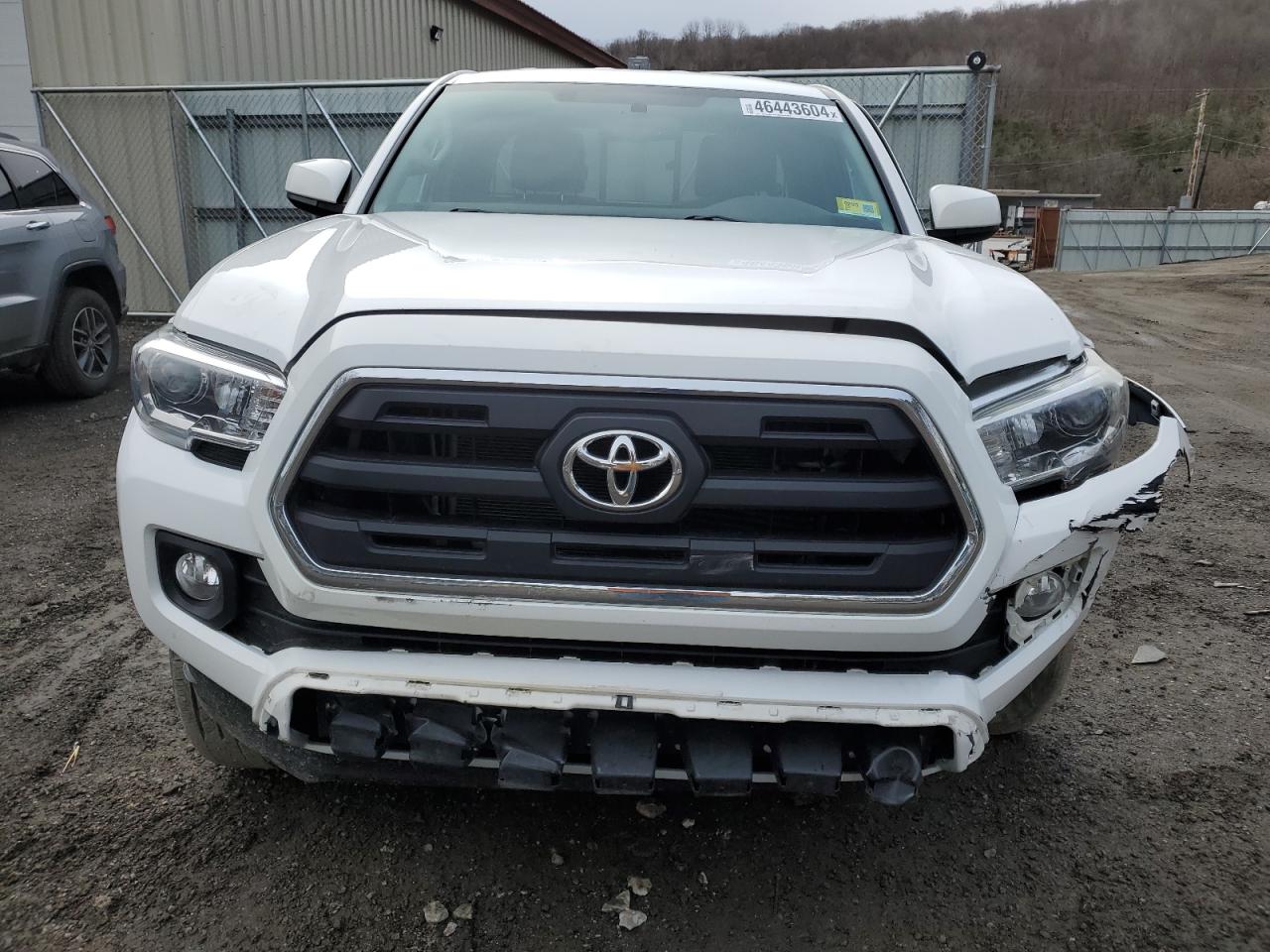 5TFSZ5AN3HX070617 TOYOTA TACOMA 2017