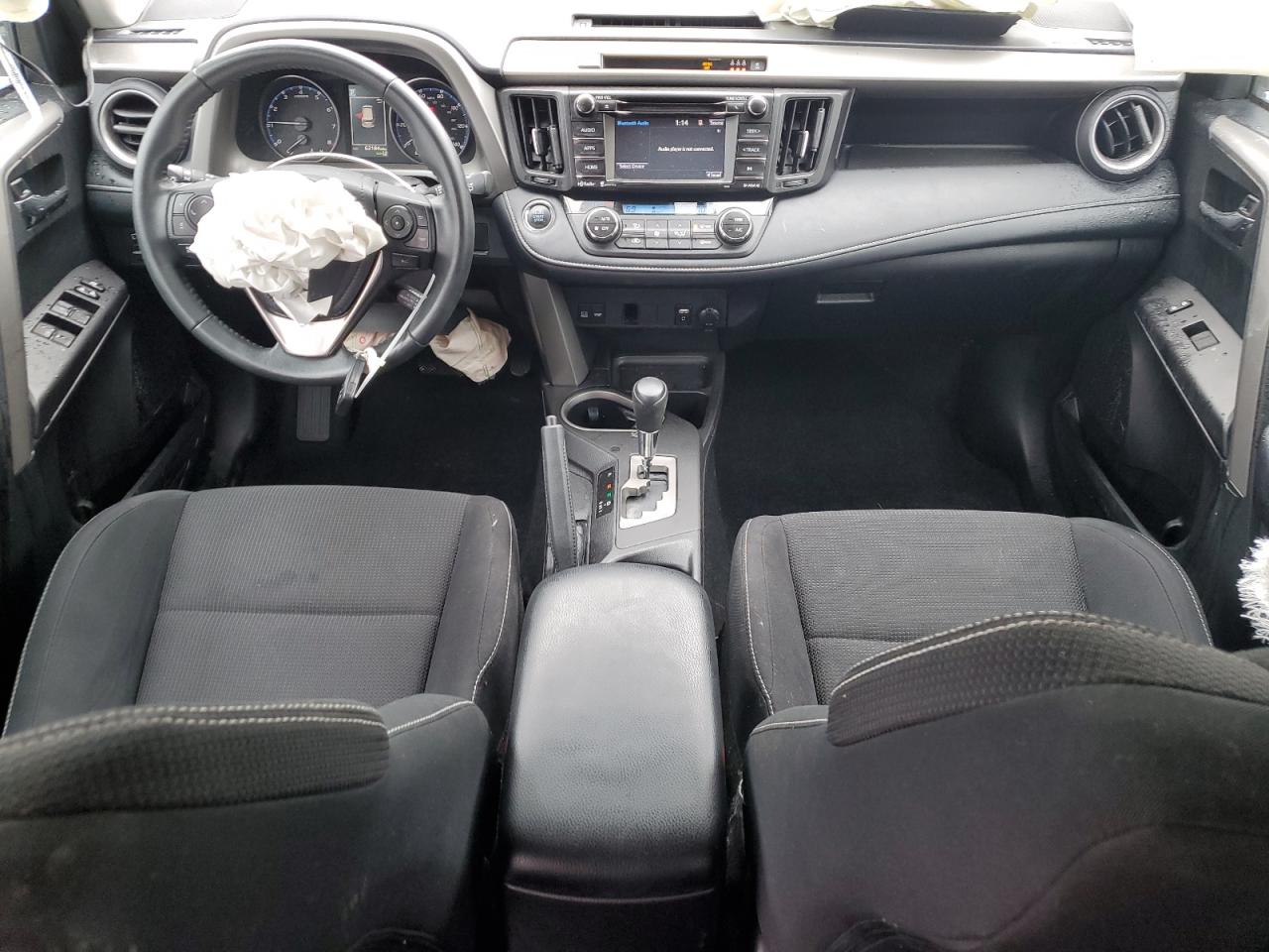 2T3RFREV3HW693118 TOYOTA RAV4 2017