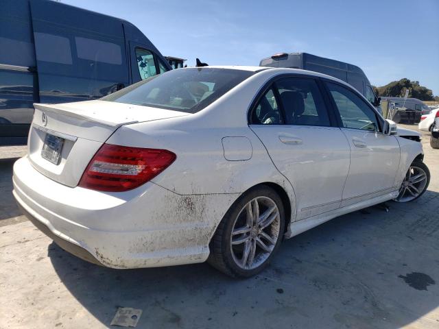 VIN WDDGF4HB6DR272294 2013 Mercedes-Benz C-Class, 250 no.3