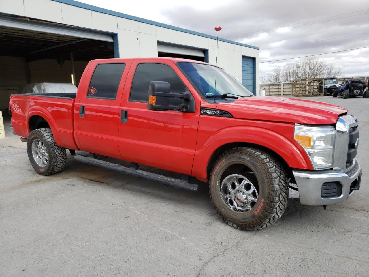 2016 Ford F250 Super Duty vin: 1FT7W2B63GEB50174