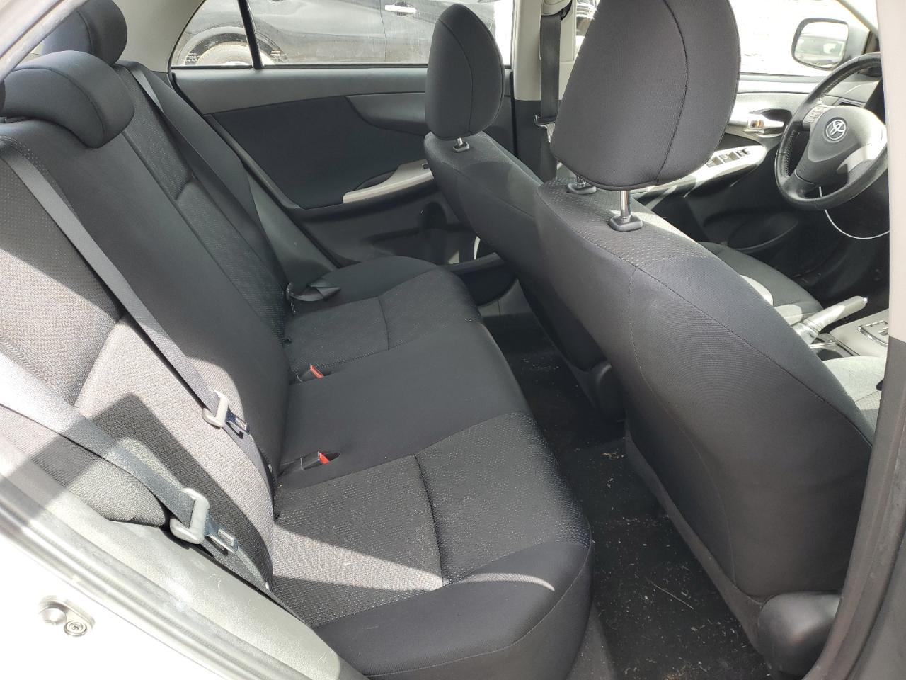 1NXBU4EE2AZ297819 2010 Toyota Corolla Base