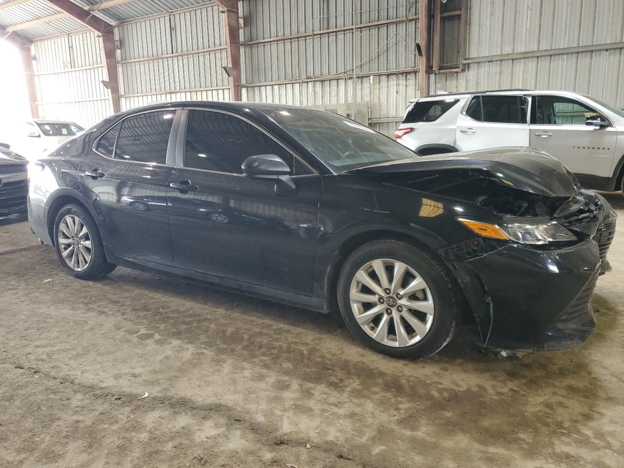 4T1B11HK8JU078212 TOYOTA CAMRY 2018