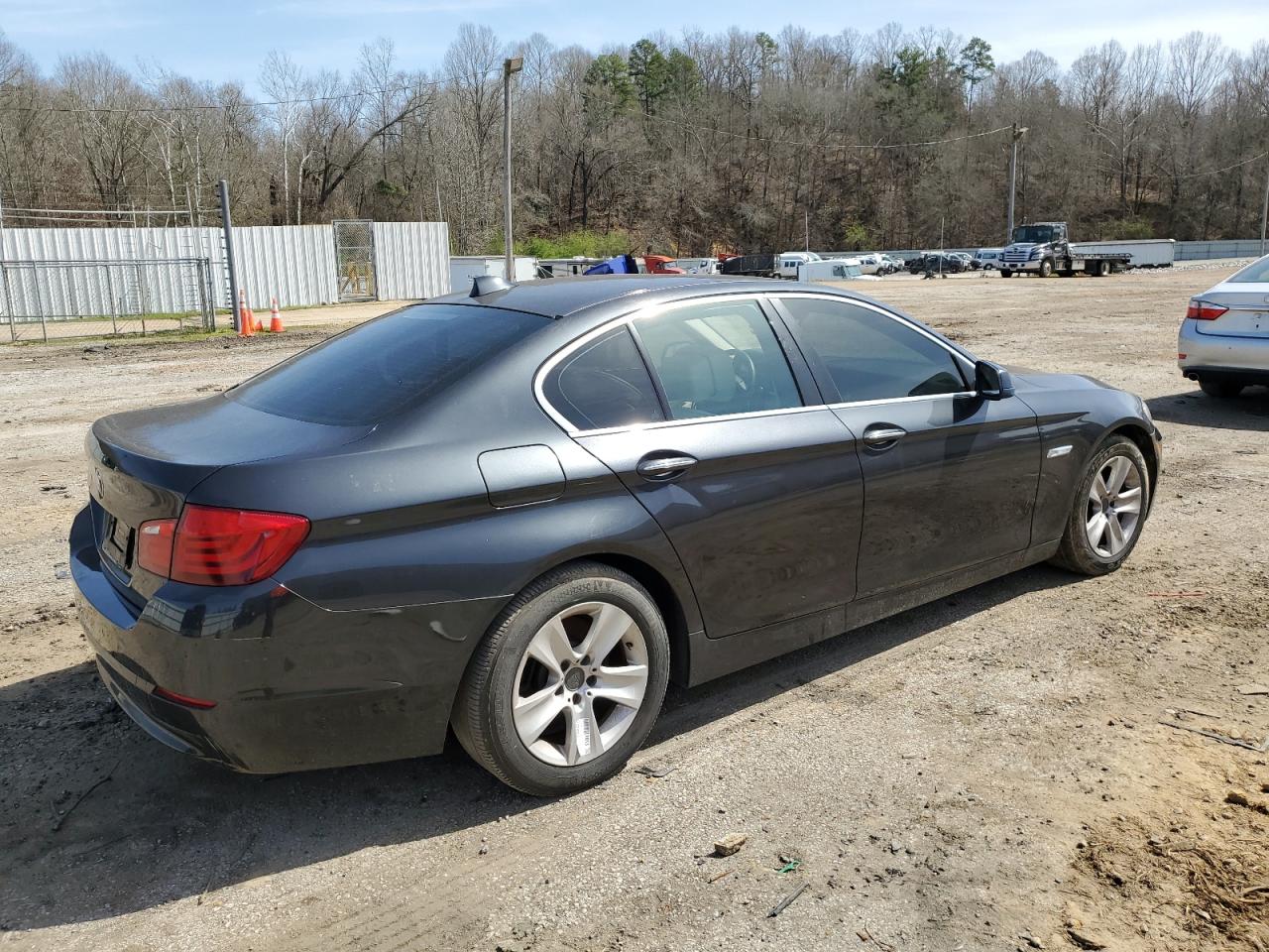 2013 BMW 528 I vin: WBAXG5C58DDY33331