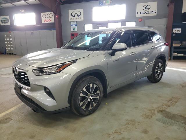 Lot #2391694964 2020 TOYOTA HIGHLANDER salvage car