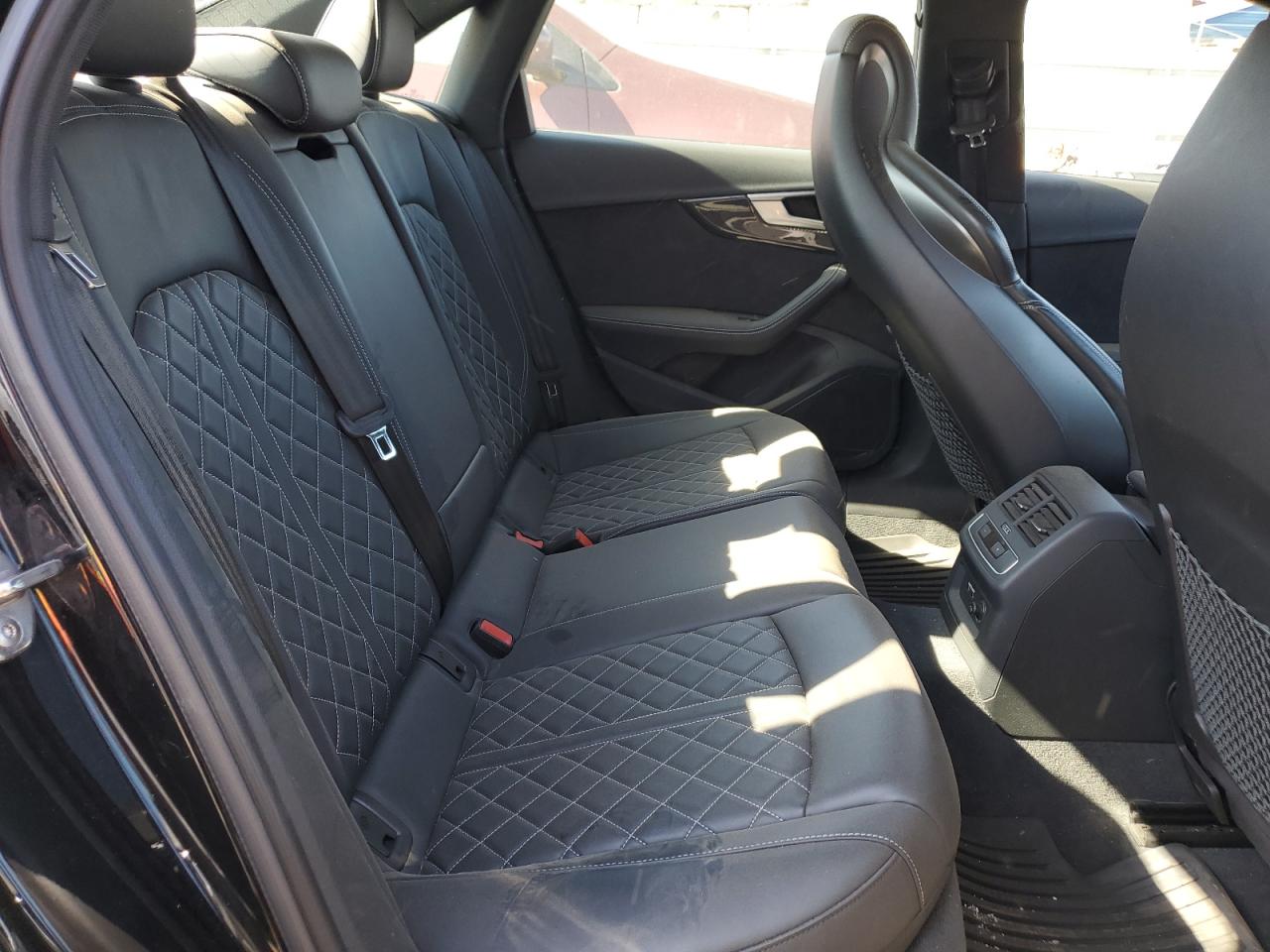 WAUB4AF45LA059361 AUDI S4/RS4 2020