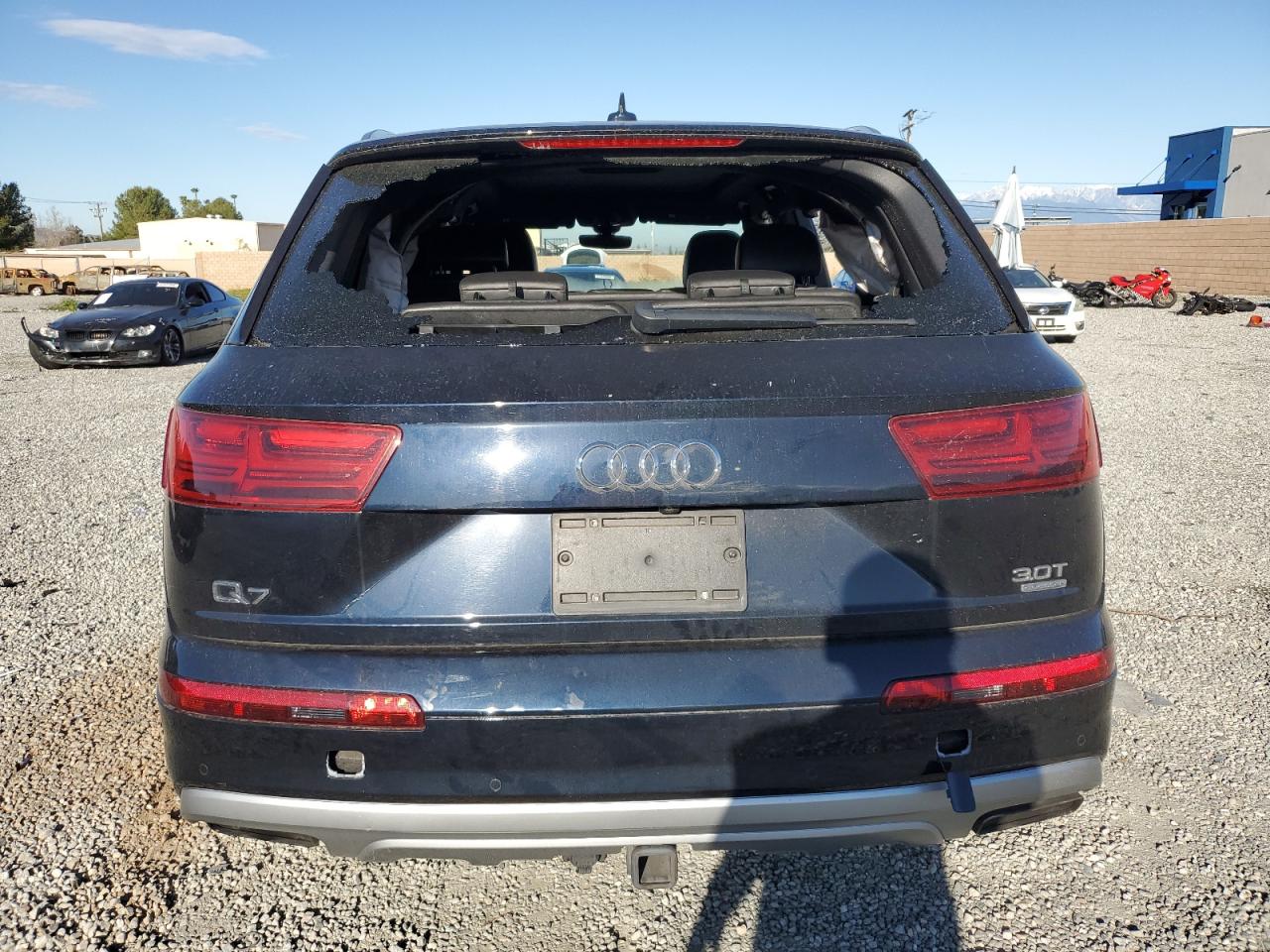 WA1LAAF72HD011293 2017 Audi Q7 Premium Plus