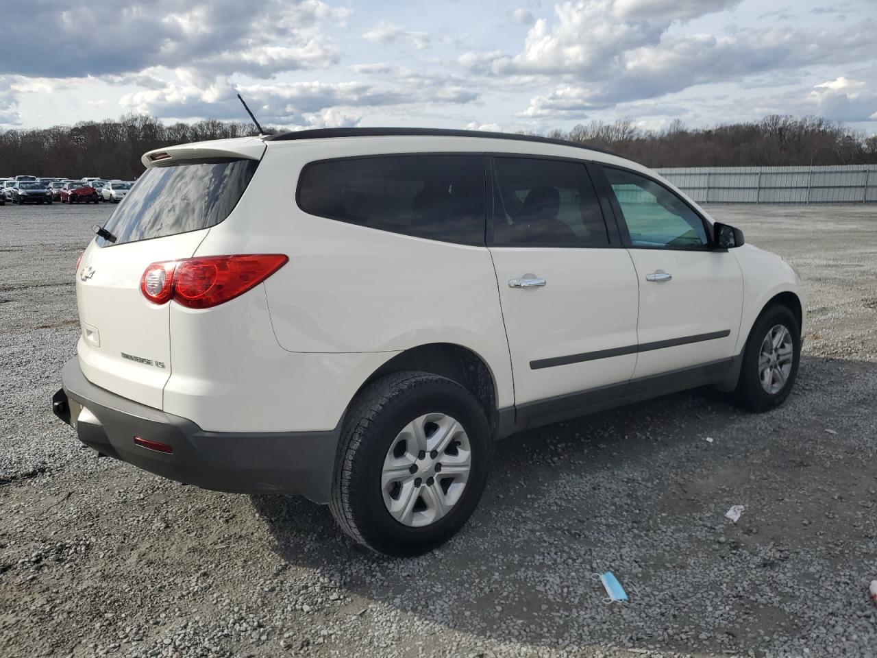 1GNKRFED7CJ318751 2012 Chevrolet Traverse Ls