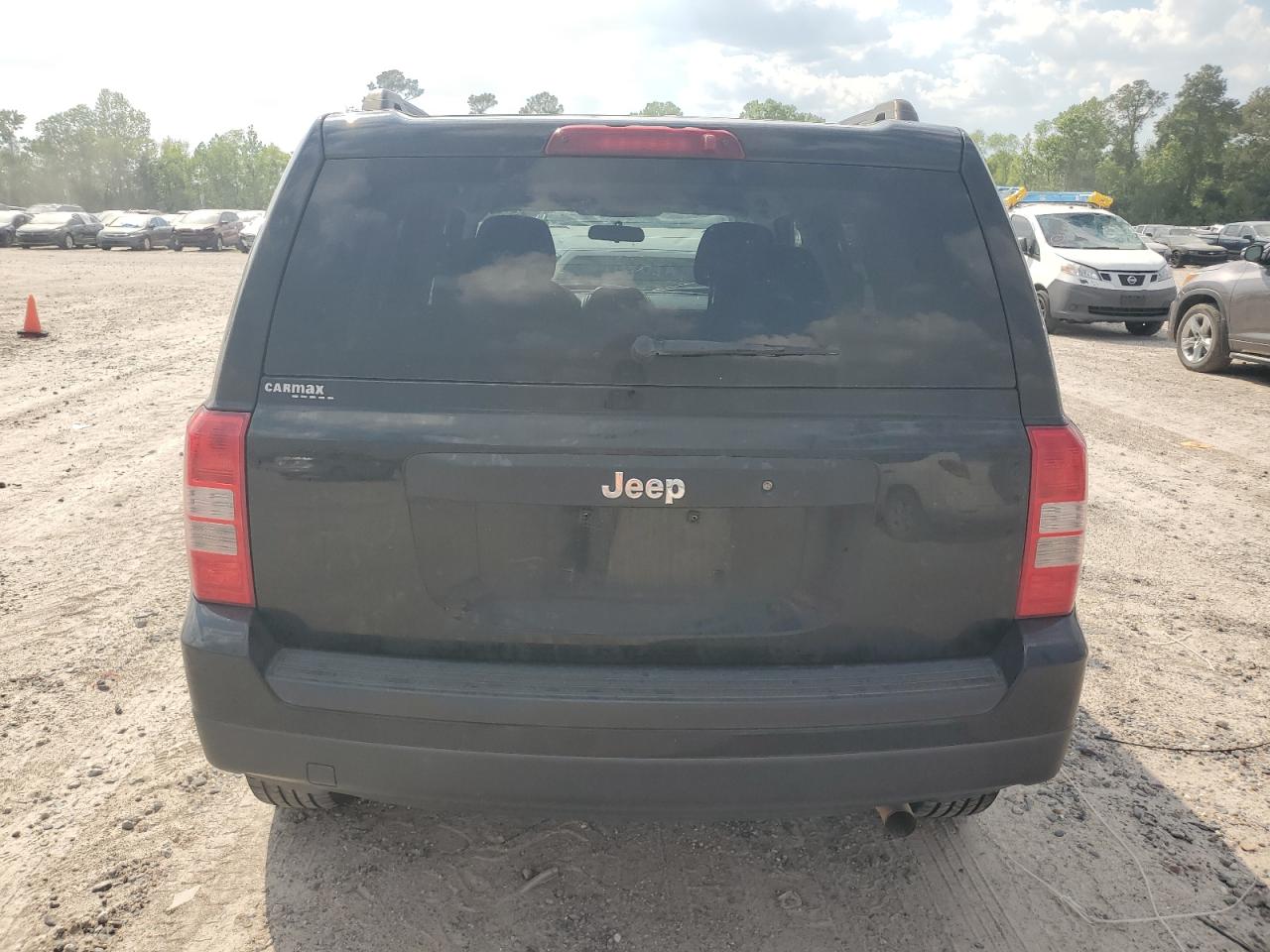 1C4NJPBA8FD361267 2015 Jeep Patriot Sport