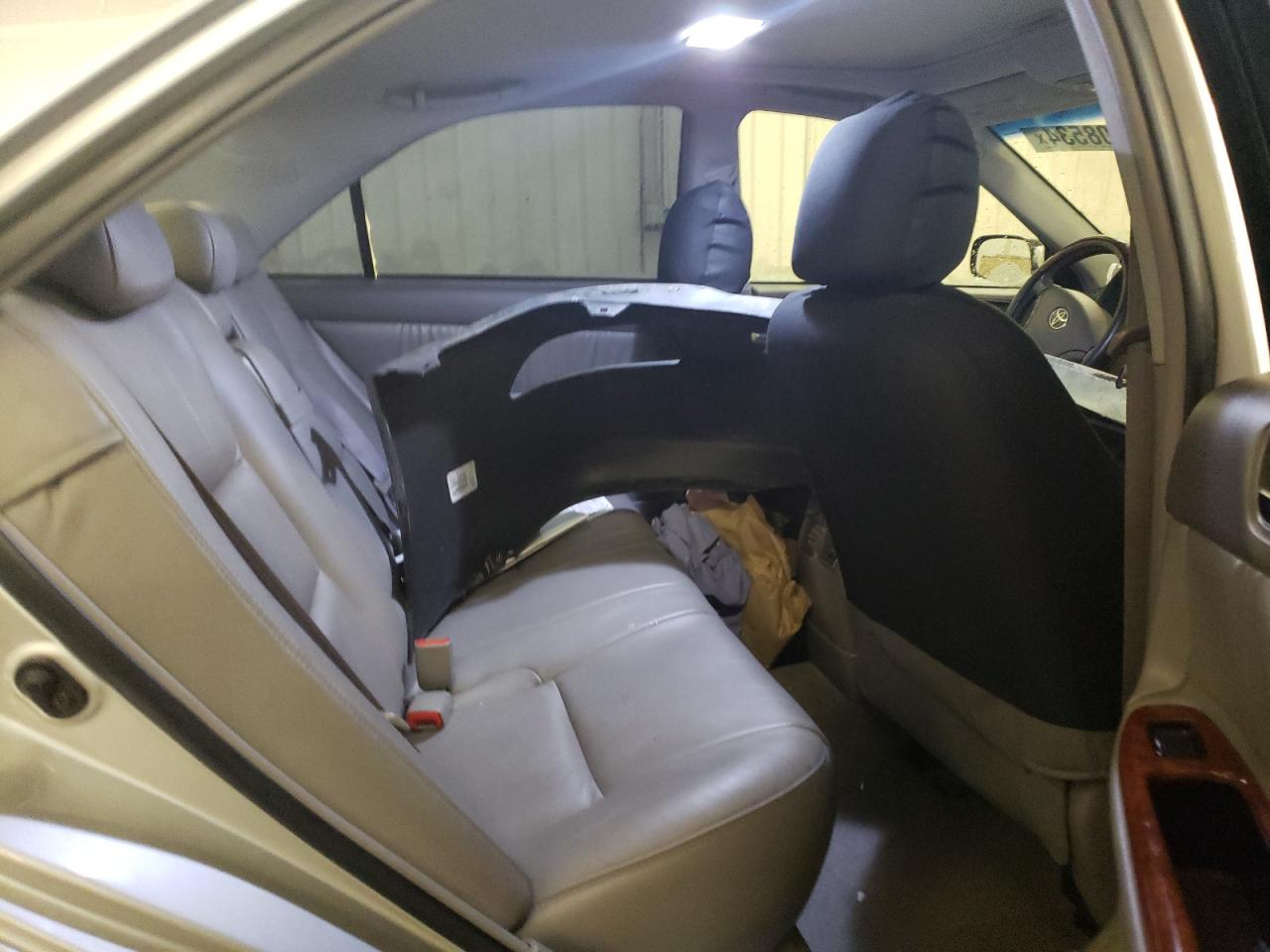 4T1BF30K55U088386 2005 Toyota Camry Le