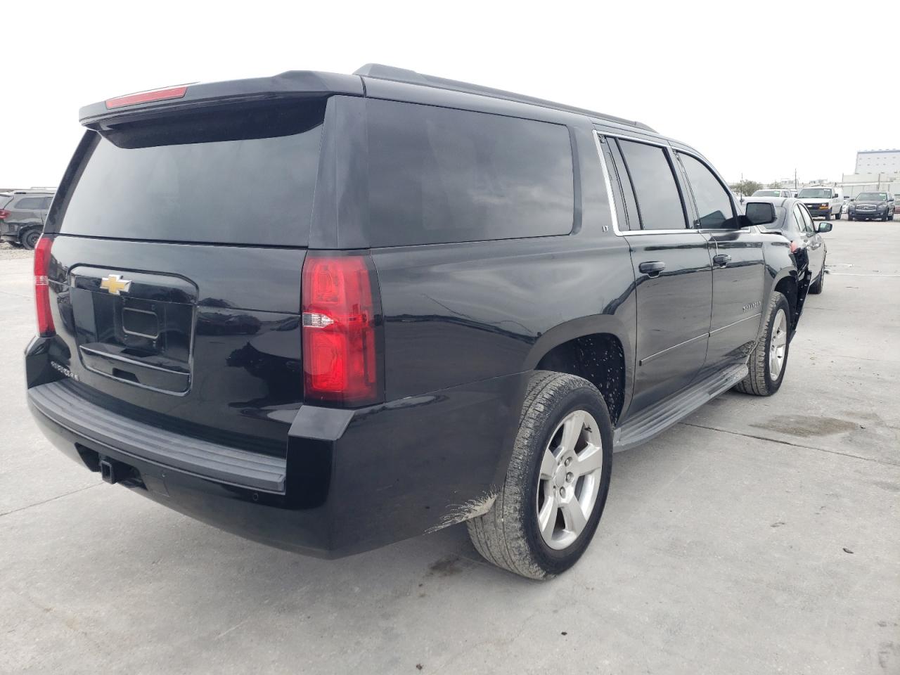 2015 Chevrolet Suburban C1500 Lt vin: 1GNSCJKC7FR237545