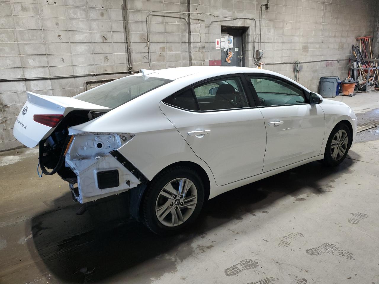 2020 Hyundai Elantra Sel vin: 5NPD84LFXLH536866