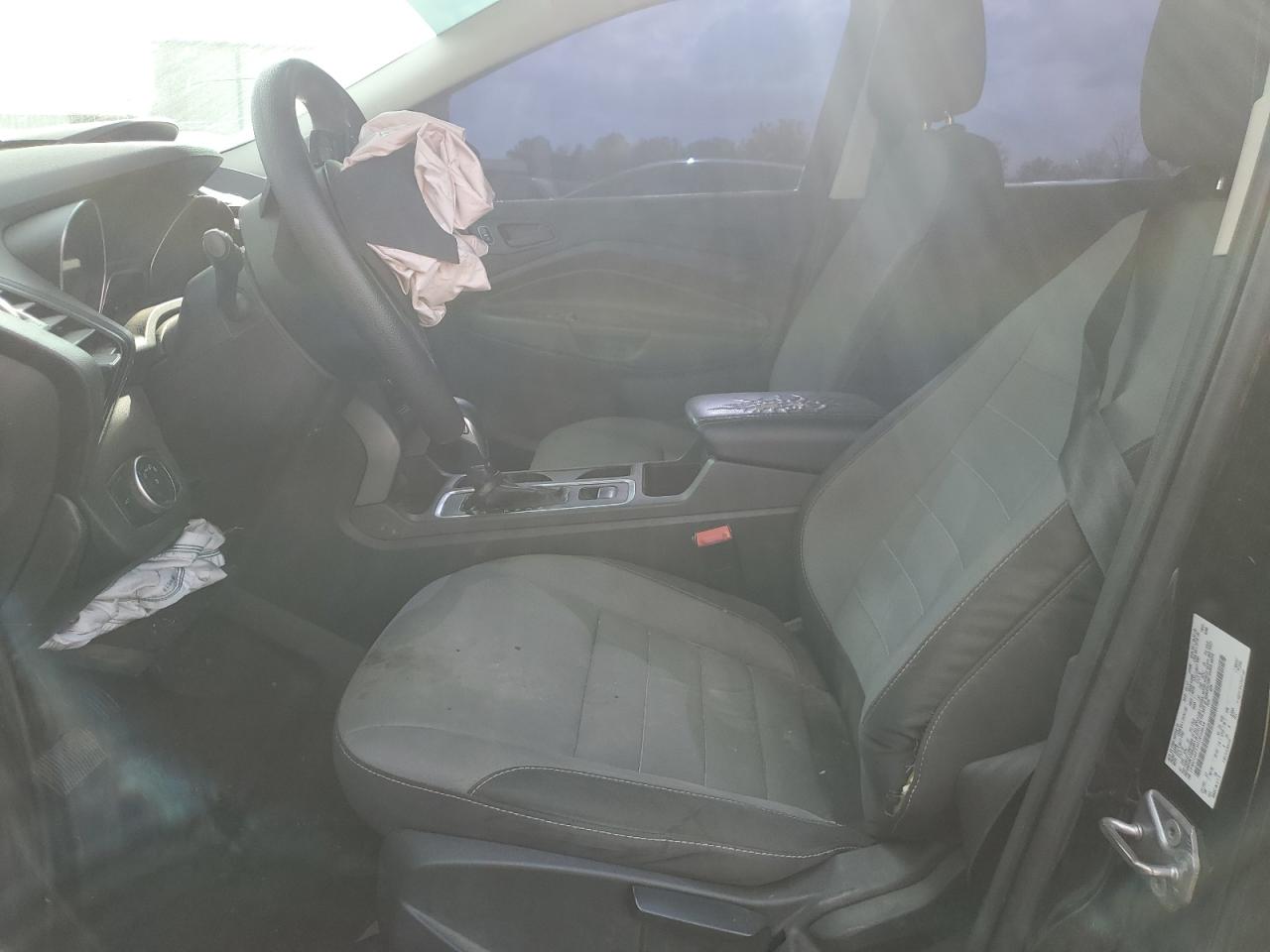 1FMCU0F73HUD34934 FORD ESCAPE 2017