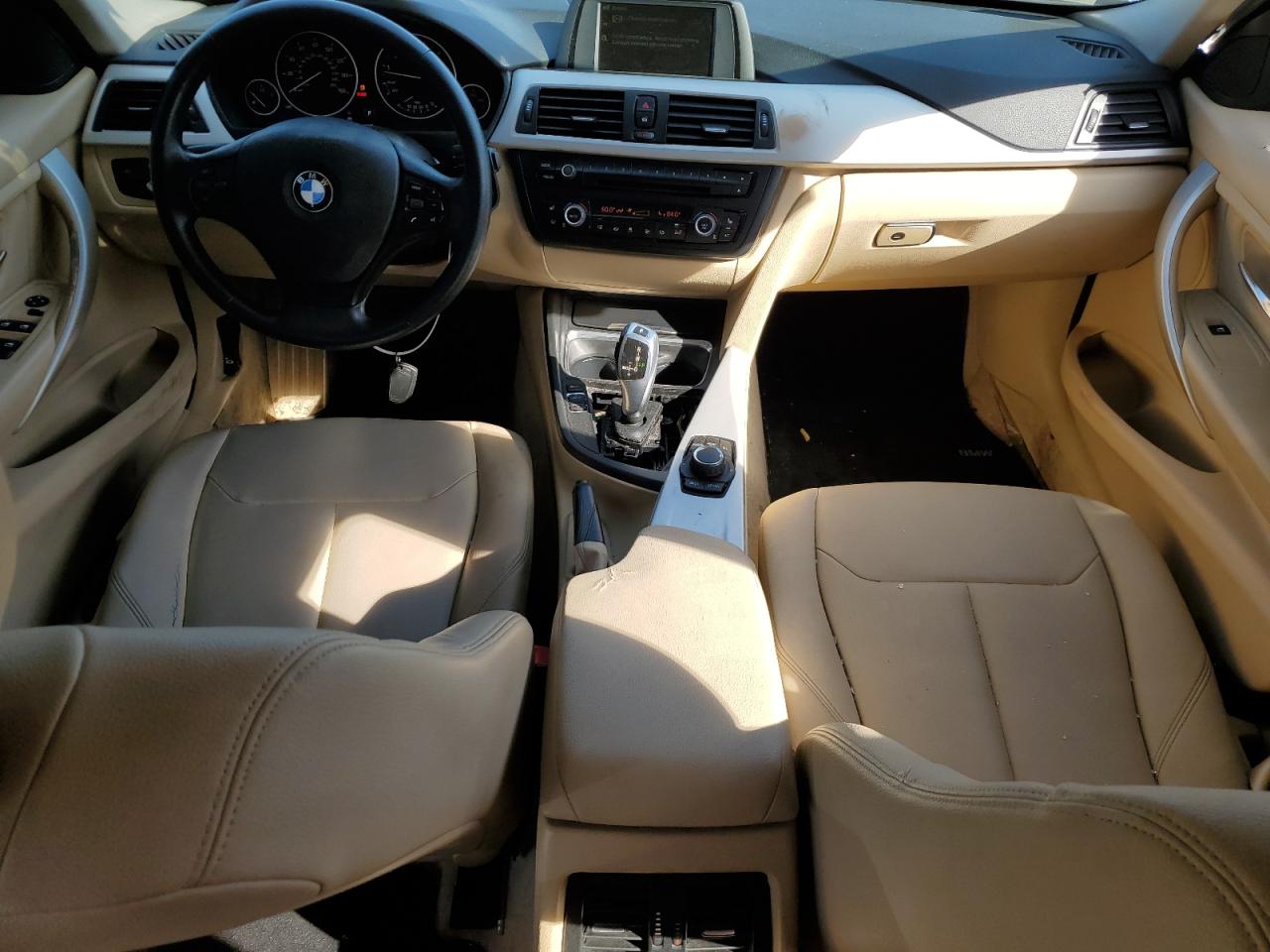 WBA3B1G58ENT00052 2014 BMW 320 I