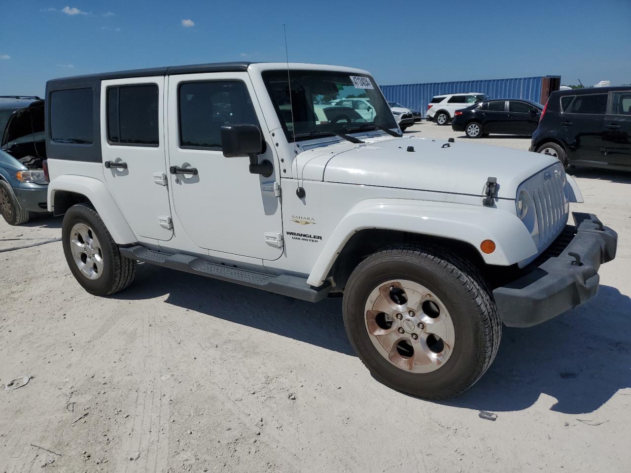 1C4BJWEG7FL704380 2015 Jeep Wrangler Unlimited Sahara