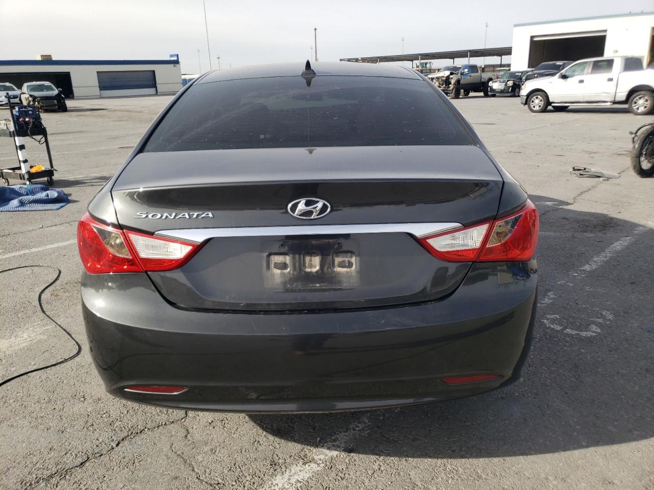 5NPEB4AC9BH248995 2011 Hyundai Sonata Gls