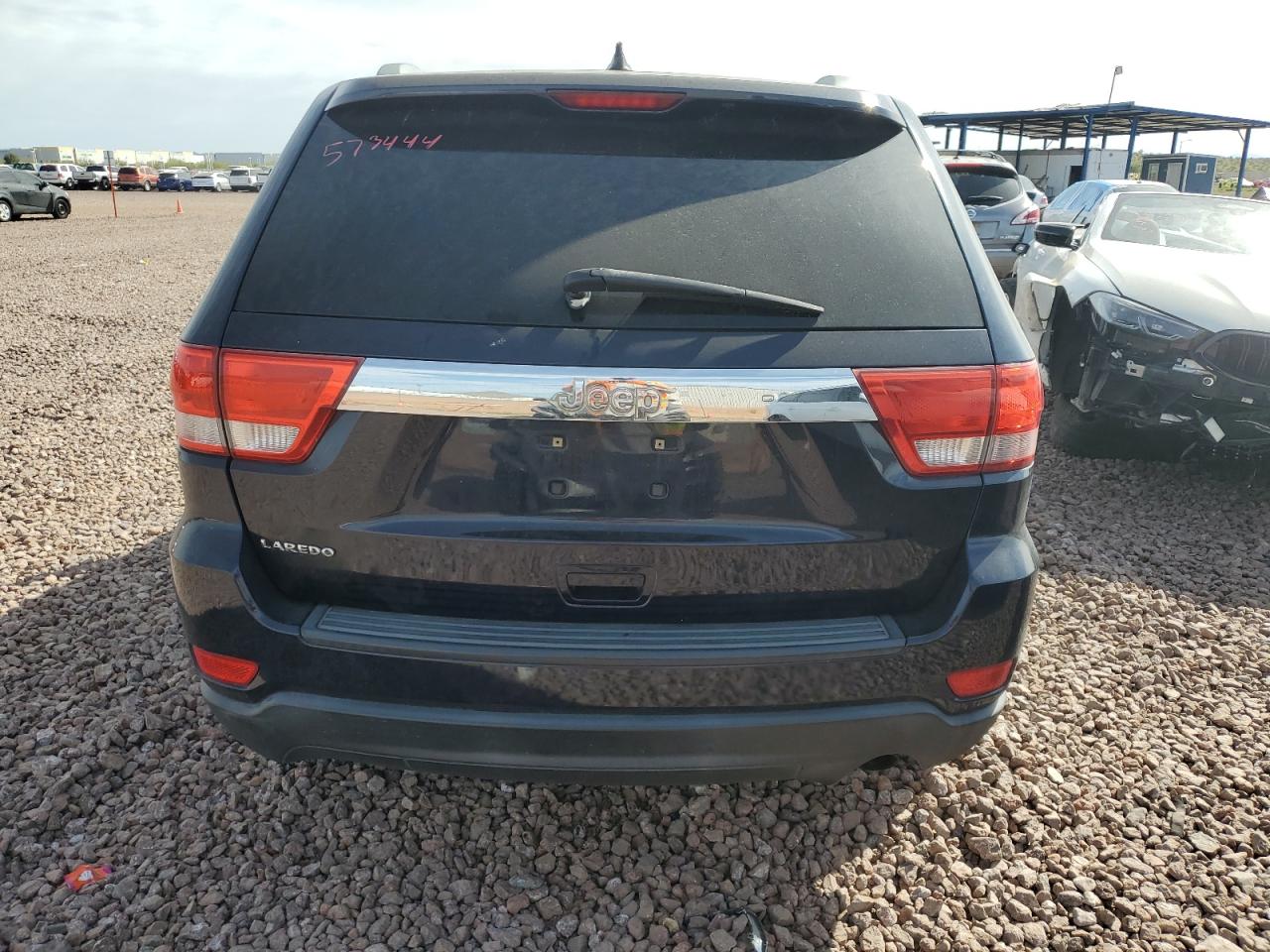 1J4RS4GG6BC573444 2011 Jeep Grand Cherokee Laredo