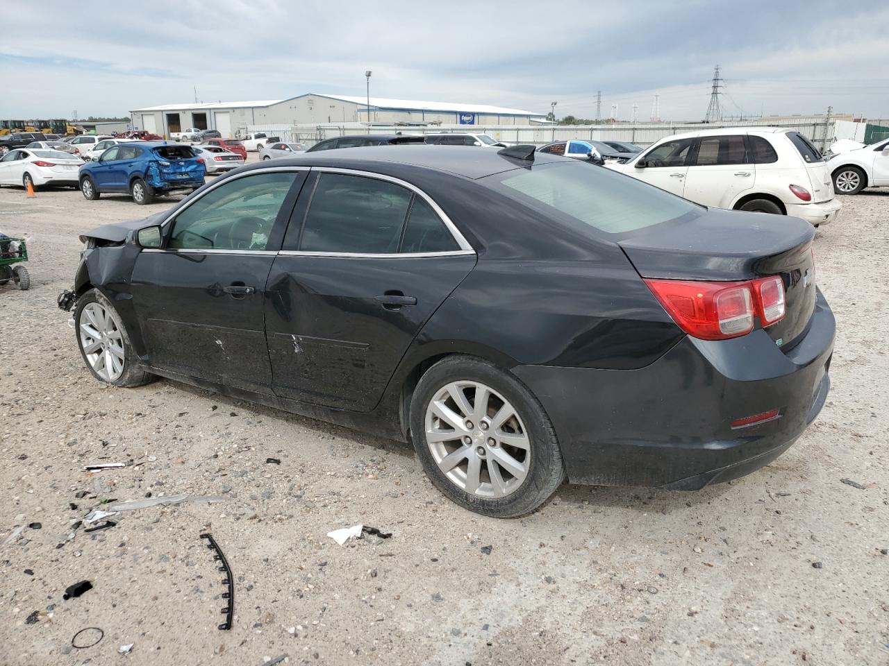 1G11D5SL2FF240369 2015 Chevrolet Malibu 2Lt