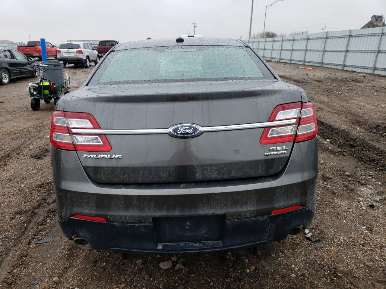 1FAHP2E82JG111950 FORD TAURUS 2018