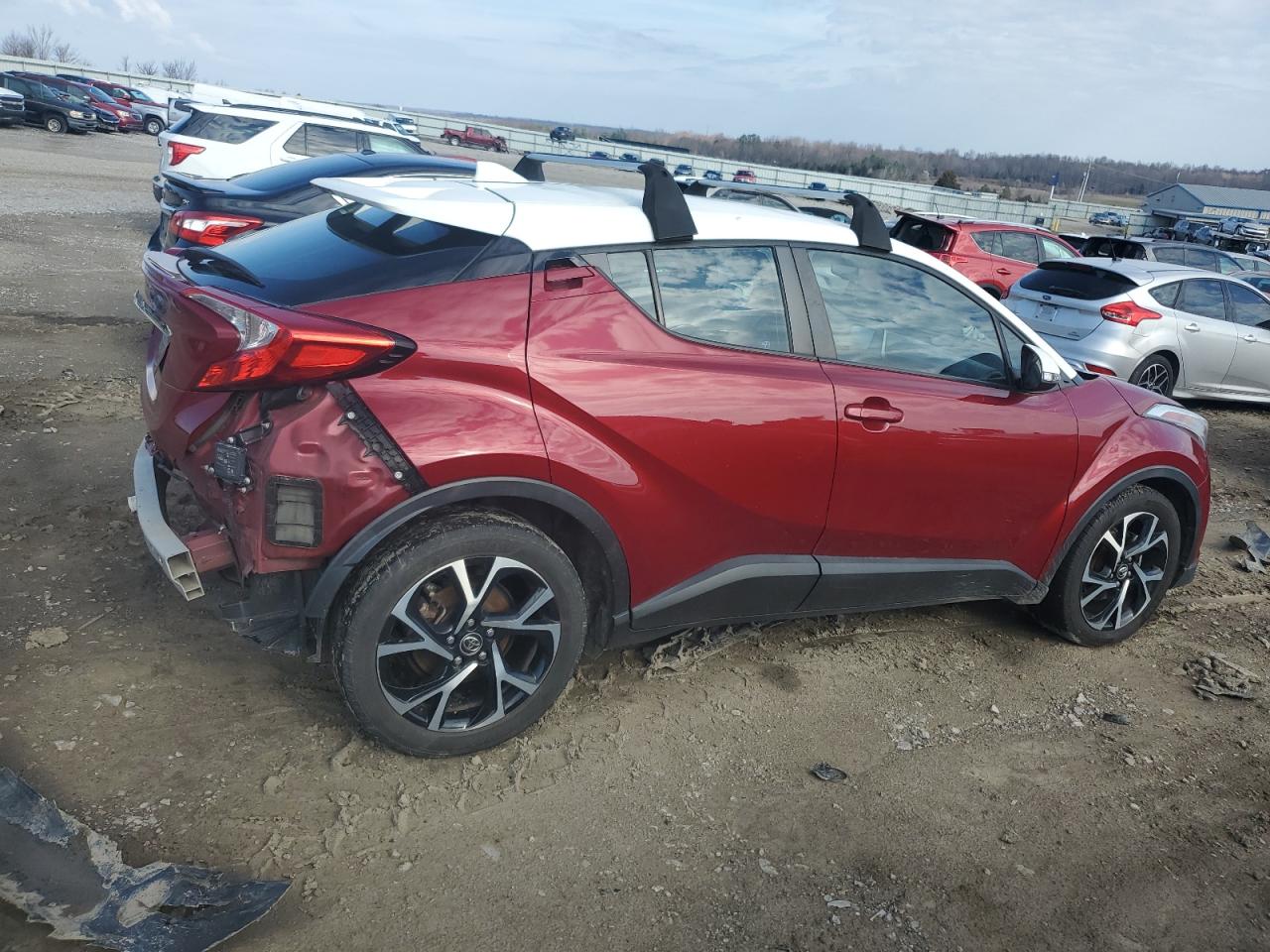 NMTKHMBX2JR041813 TOYOTA C-HR 2018