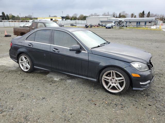 VIN WDDGF4HB9DA815538 2013 Mercedes-Benz C-Class, 250 no.4