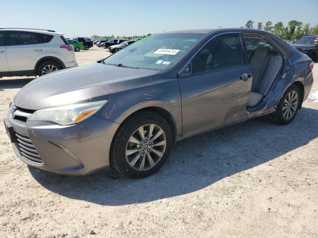 Lot #2508303984 2015 TOYOTA CAMRY LE salvage car