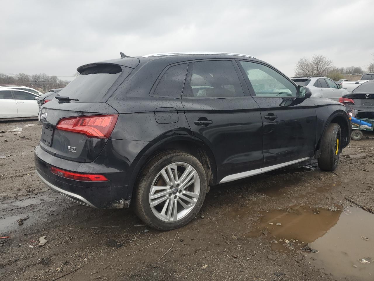 WA1ANAFY7J2242678 2018 Audi Q5 Premium