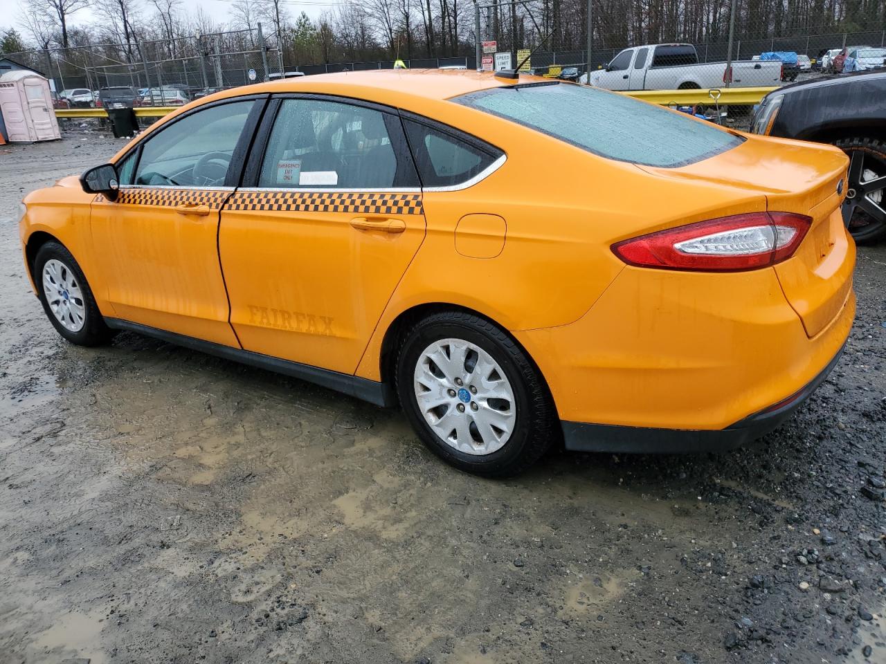 2013 Ford Fusion S vin: 3FA6P0G75DR179253