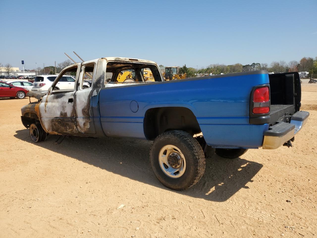 1B7KF23D8WJ116826 1998 Dodge Ram 2500