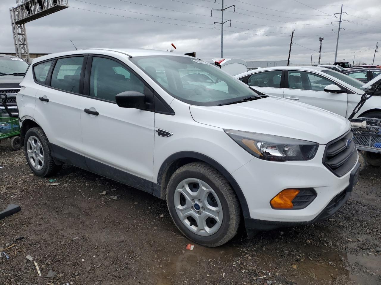 2019 Ford Escape S vin: 1FMCU0F79KUA32152