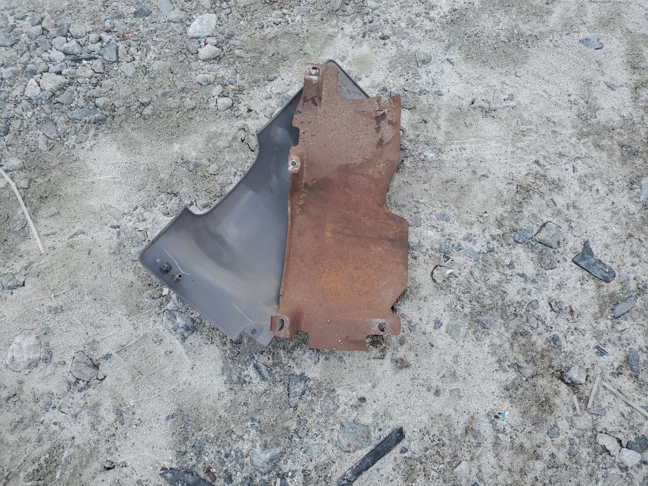 2FAFP74W8WX128435 1998 Ford Crown Victoria Lx