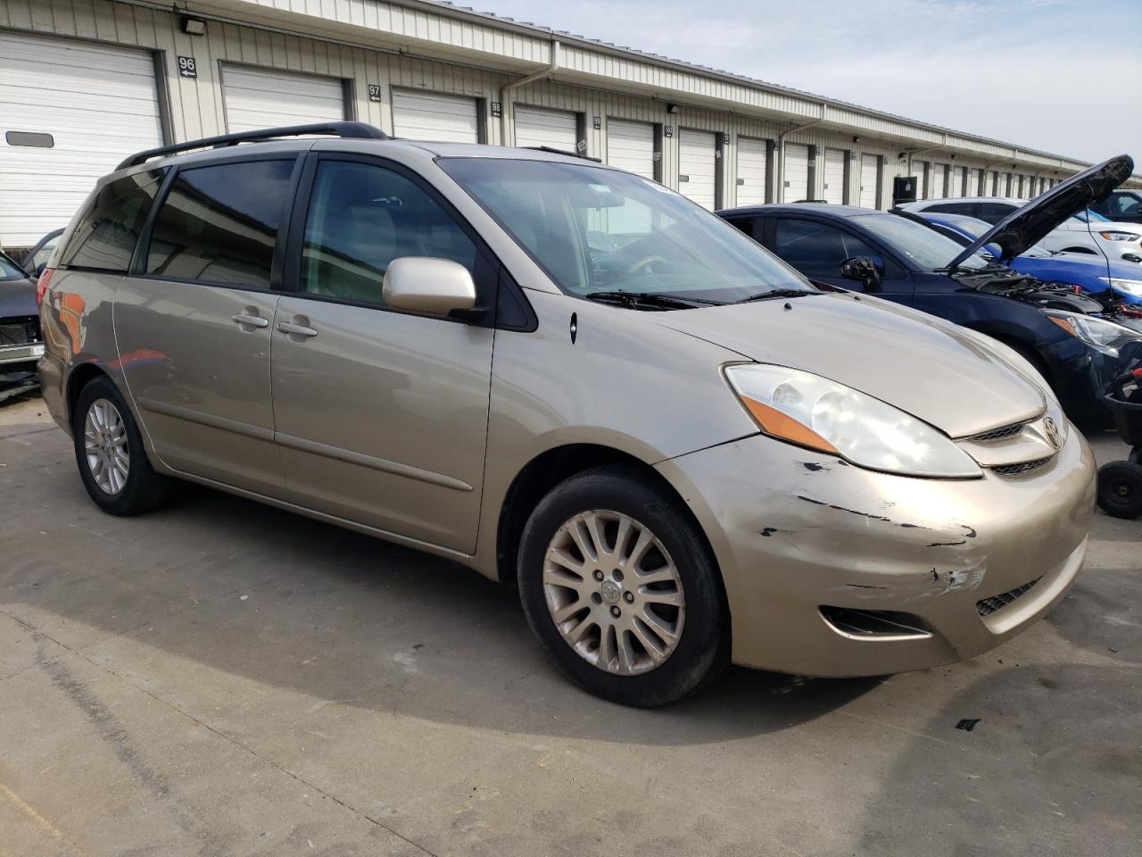 5TDYK4CCXAS309483 2010 Toyota Sienna Xle