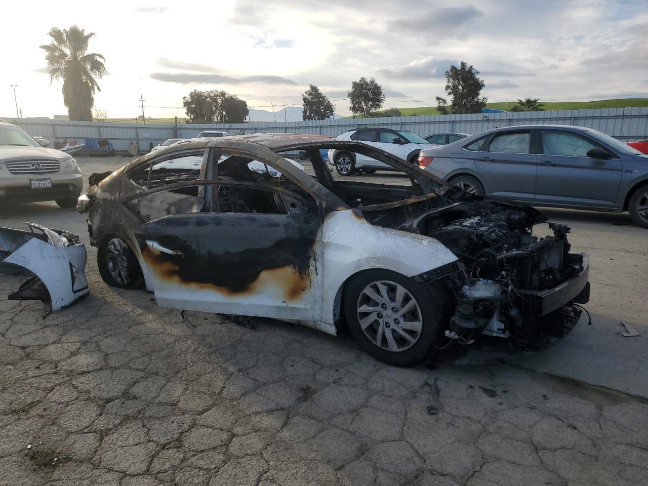 5NPD74LF9KH449090 2019 Hyundai Elantra Se