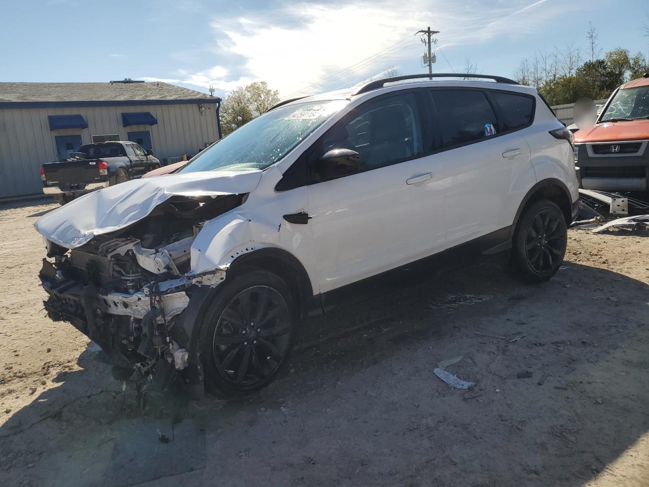 1FMCU9GD8HUC30447 FORD ESCAPE 2017