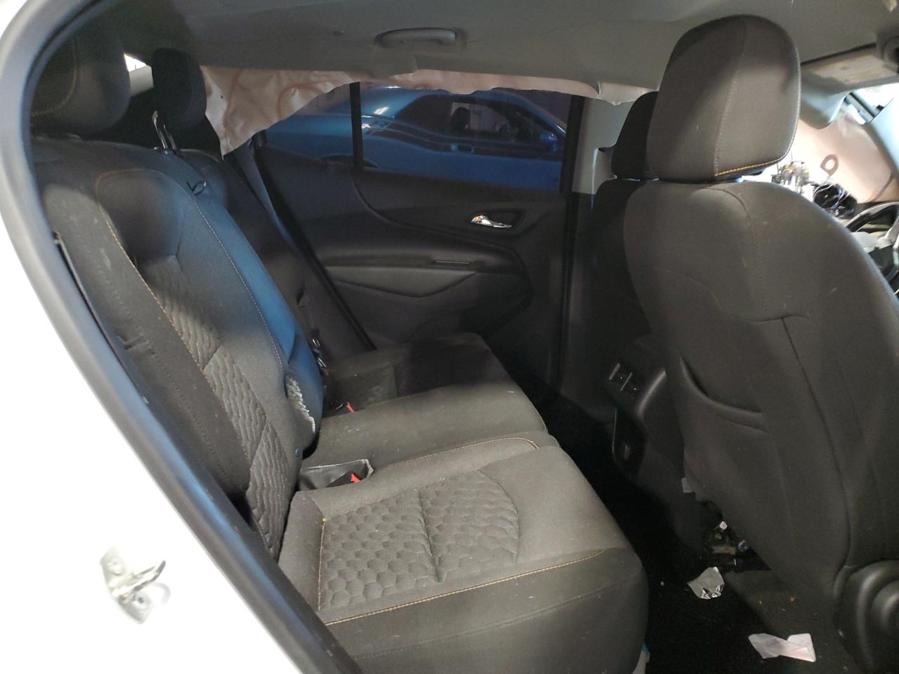 2GNAXKEXXJ6312117 2018 Chevrolet Equinox Lt