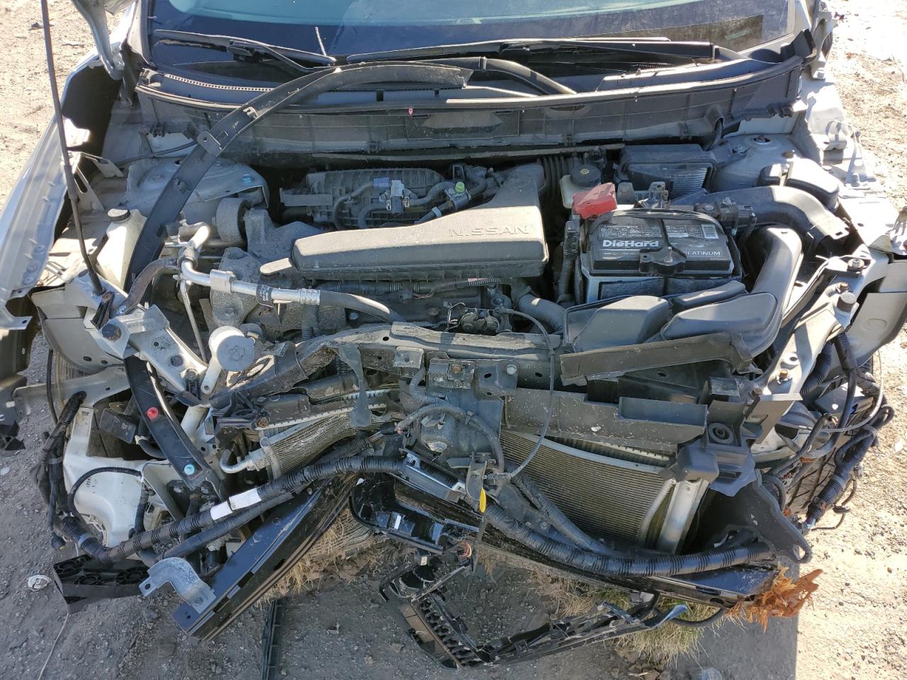 5N1AT2MV4HC890585 NISSAN ROGUE 2017