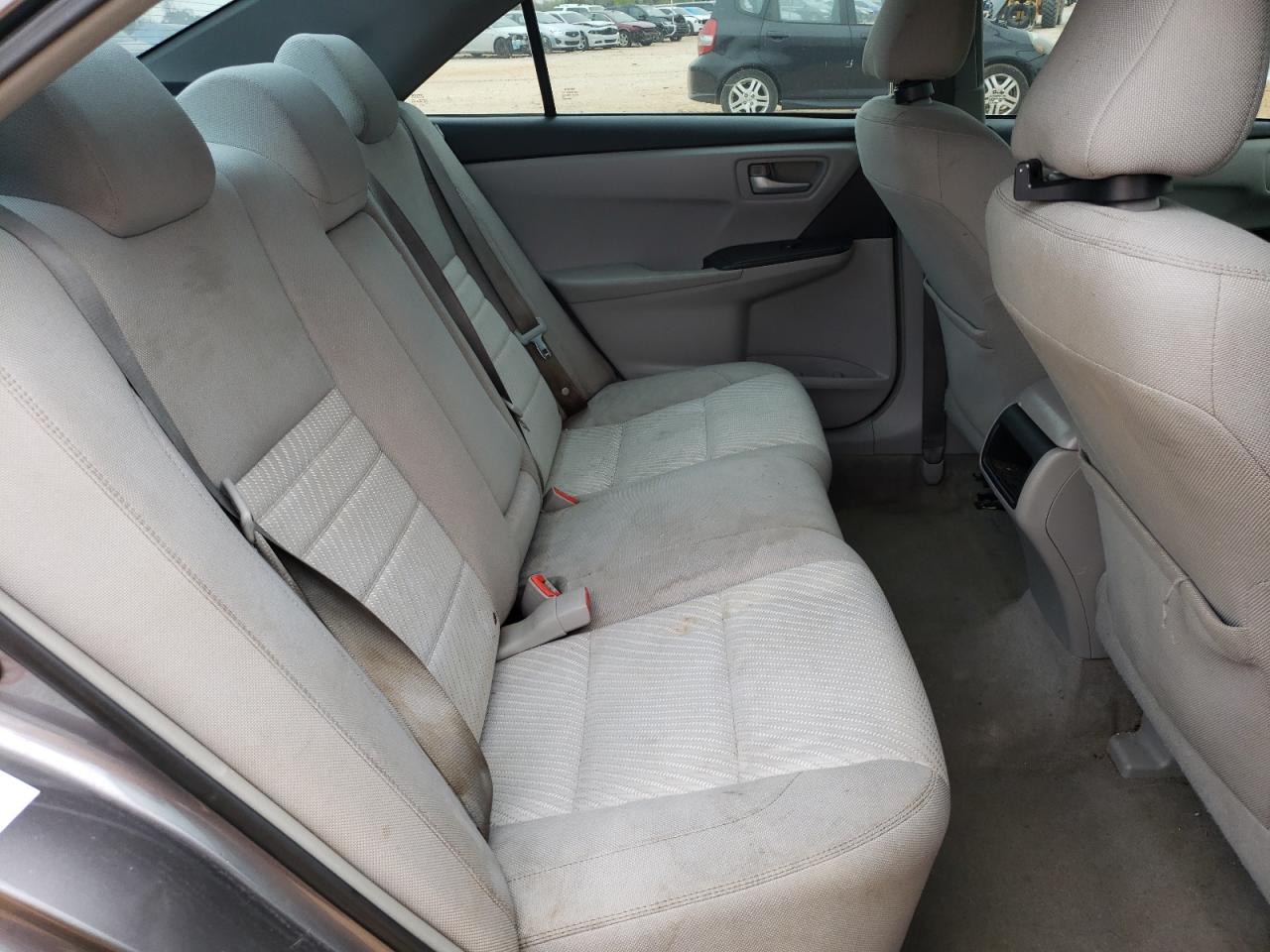 4T1BF1FK4FU111752 2015 Toyota Camry Le