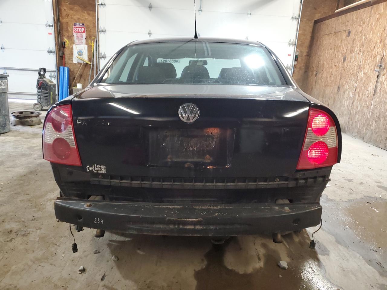 WVWTU63B35E076341 2005 Volkswagen Passat Glx 4Motion