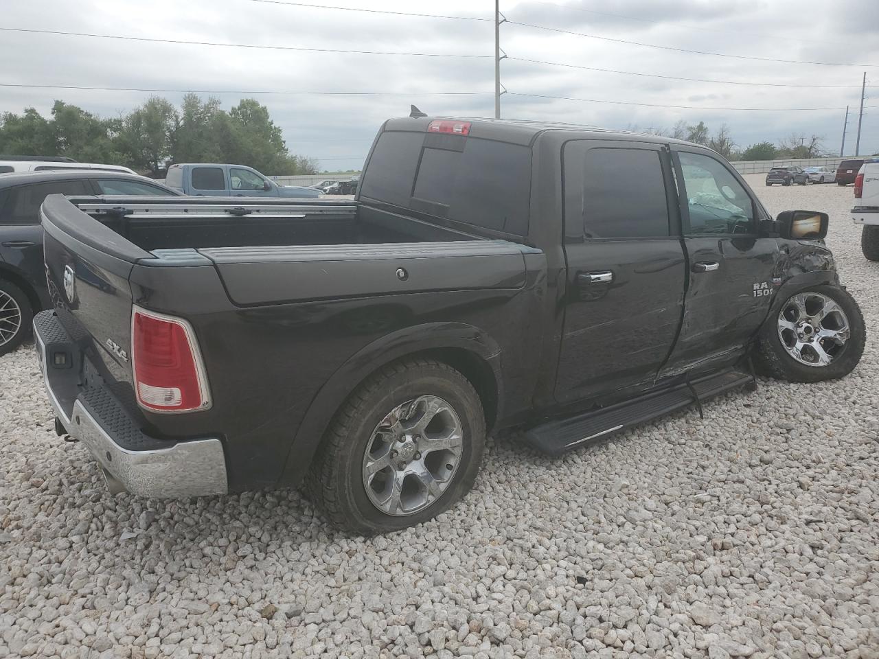 1C6RR7NT0DS643507 2013 Ram 1500 Laramie