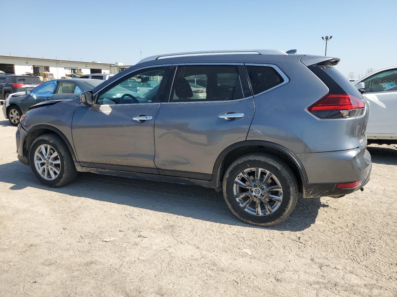 KNMAT2MV2HP542958 NISSAN ROGUE 2017