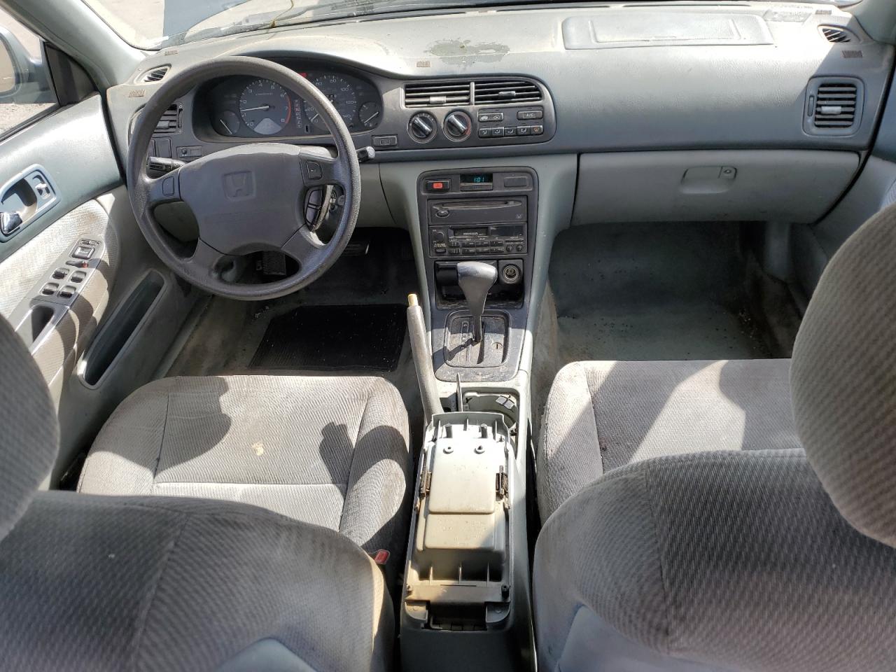 1HGCD5638TA107541 1996 Honda Accord Lx