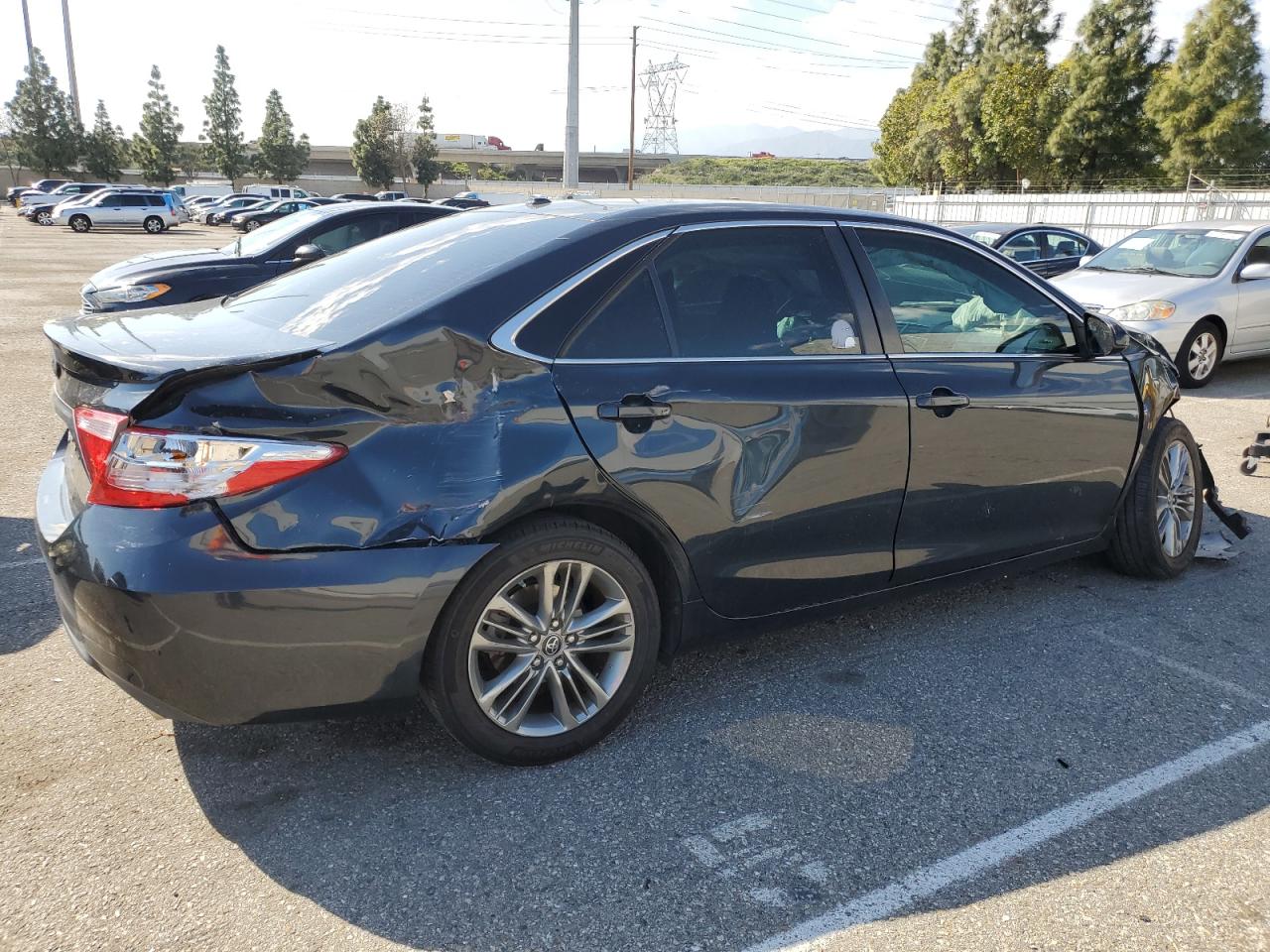 Lot #2462156567 2017 TOYOTA CAMRY LE