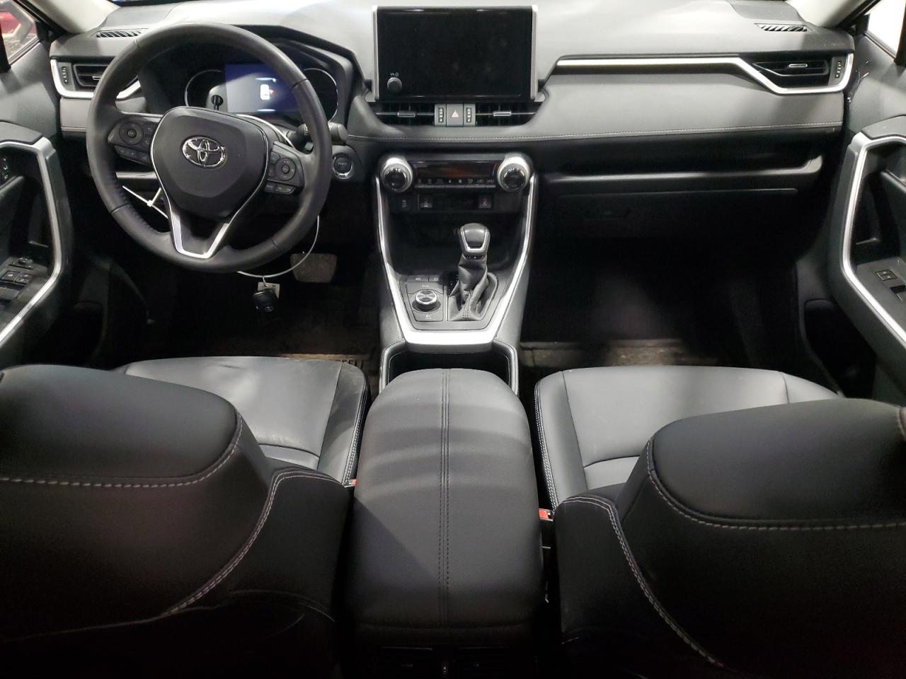 JTMB6RFV6PD110651 TOYOTA RAV4 2023